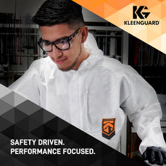 Kleenguard™ V30 Maverick™ Safety Glasses (56567) - Clear Anti-Fog Lenses with KleenVision™ Coating, Sleek Black Frame, Carrying Case Included, Unisex Eyewear
